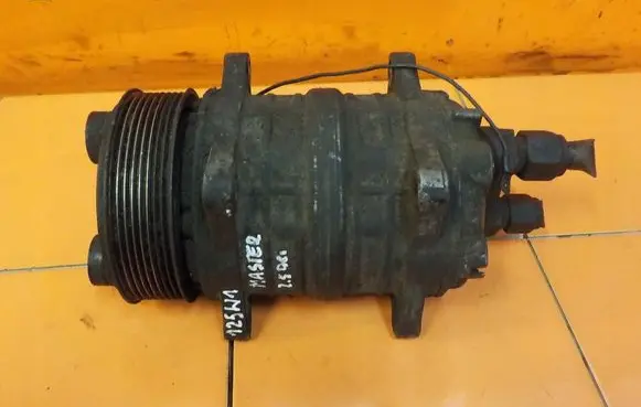 Renault Master II Air conditioning (A/C) compressor (pump) 