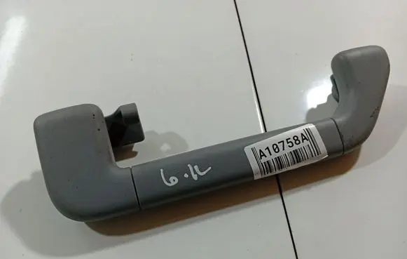 Rear interior roof grab handle
