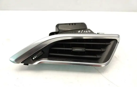 Peugeot 208 Dashboard side air vent grill/cover trim 9673131677 2771002 1089170X