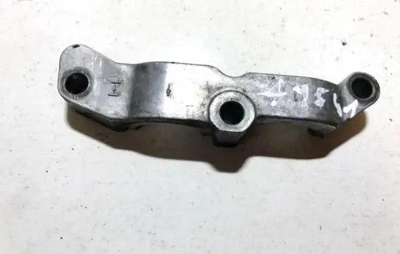 Toyota Avensis T220 Camshaft holder 