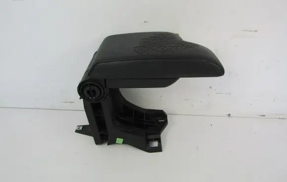 BMW X3 E83 Armrest 8213678