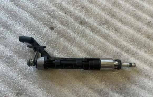 Audi Q5 SQ5 Fuel injector 06M906036K 06M906036