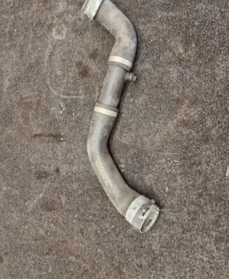 Mercedes-Benz GLC X253 C253 Engine coolant pipe/hose A2135012582