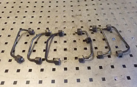 Audi A5 8T 8F Fuel injector supply line/pipe 