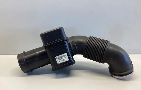 Land Rover Evoque II Air intake duct part FPLA9C619