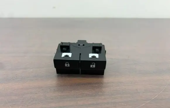 Mitsubishi Outlander IV Central locking switch button 