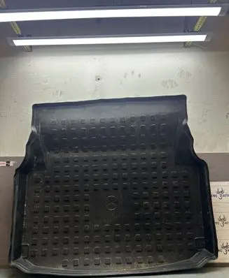Trunk/boot mat liner