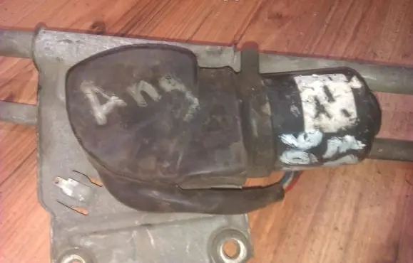 Peugeot 406 Wiper motor