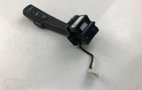 Volvo V70 Indicator stalk 31264169