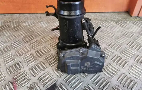 BMW 5 F10 F11 Throttle valve 781075203