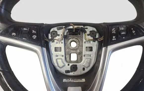Opel Astra J Steering wheel 13351029 00142042447