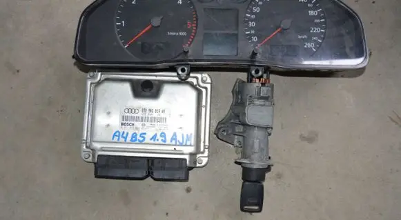 Audi A4 S4 B5 8D Engine control unit/module 038906019AN 28SA4597 0281010094