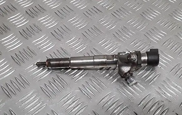 Dacia Duster Fuel injector H8200704191 8200903034