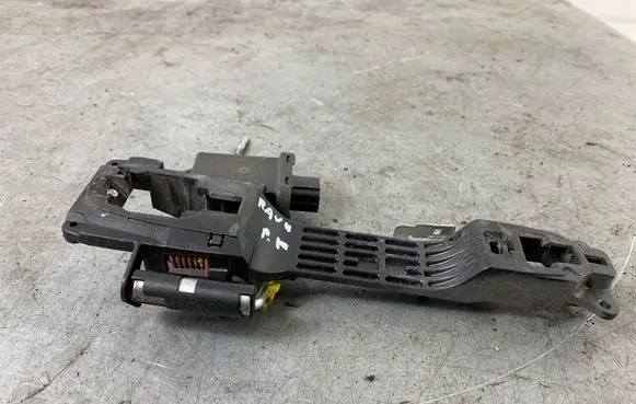 Toyota RAV 4 (XA30) Front door exterior handle/bracket 8999130050 48411010620