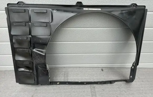 Nissan Patrol 260 Radiator cooling fan shroud 21400G98S3