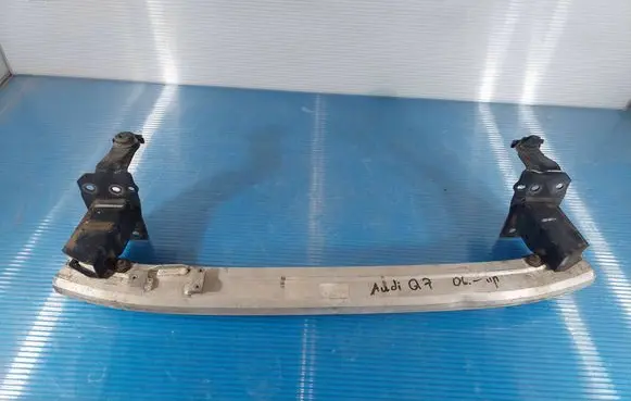 Audi Q7 4L Front bumper cross member 4L0807134