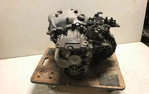 KIA Carens II Manual 6 speed gearbox M5GF2 S620JC003918