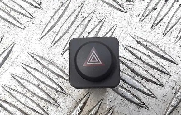 Opel Crossland X Hazard light switch YP00033477
