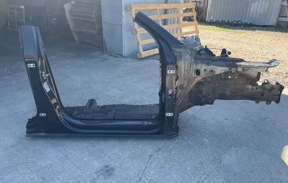 Audi Q3 F3 Front quarter panel