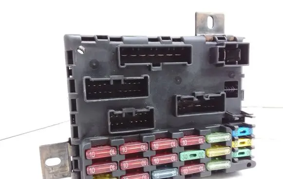 Fiat Marea Fuse module 46443390A223