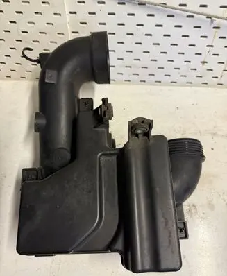 Hyundai i40 Intake resonator 28220