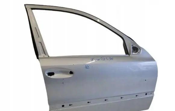 Mercedes-Benz E W211 Front door A2117201405