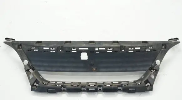 Peugeot 3008 II Front bumper upper radiator grill 9815317777