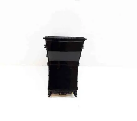 Glove box