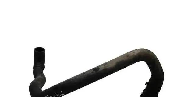 Coolant pipe/hose