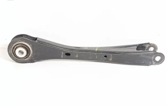 Rear control arm