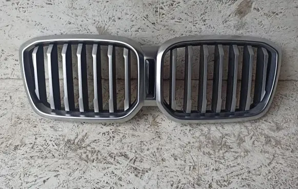 BMW X3 G01 Front bumper upper radiator grill 9881906