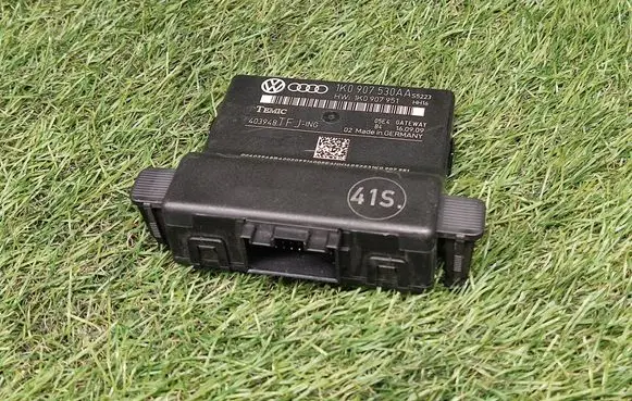 Skoda Octavia Mk2 (1Z) Gateway control module 1K0907530AA 1K0907951