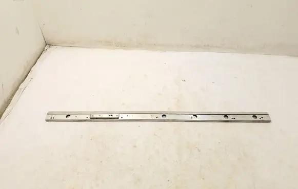 Jaguar XJ X351 Sill supporting ledge AW93F32224AC