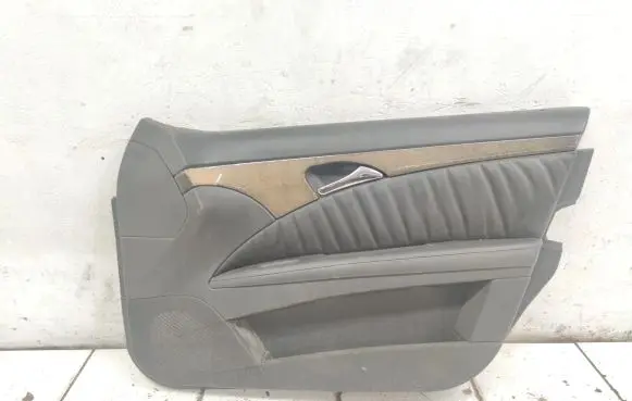 Mercedes-Benz E W211 Front door card panel trim A2117206651