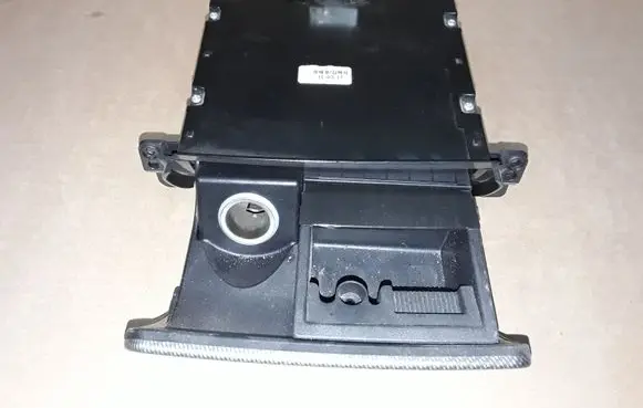 KIA Magentis Ashtray (front) 2G84550900