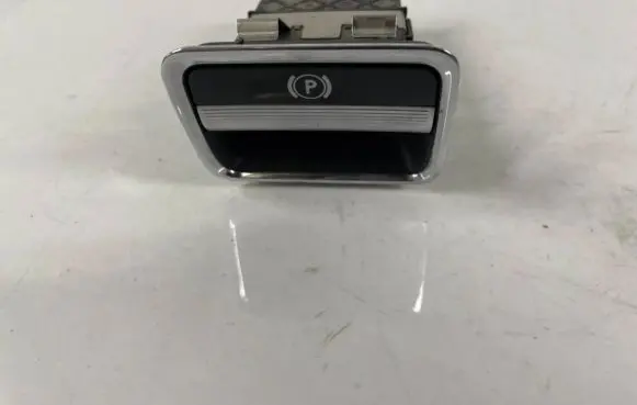 Mercedes-Benz S W221 Hand parking brake switch 2215401445 32140101