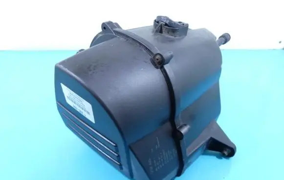 Skoda Fabia Mk2 (5J) Air filter box 6R0129601C IMPRK1285488