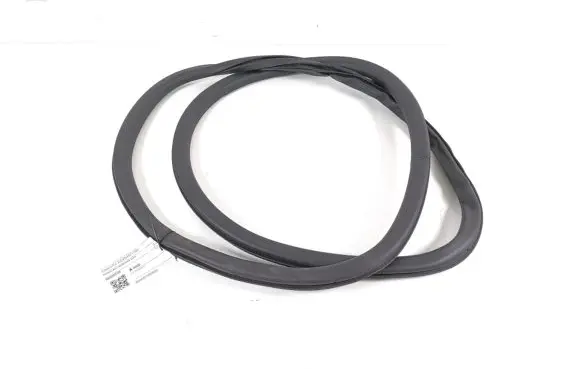 Citroen C4 X Front door rubber seal 9833333180