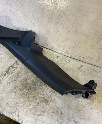Citroen C4 Cactus (C) pillar trim 9801353677