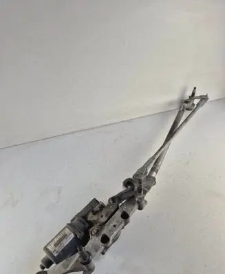 Front wiper linkage and motor
