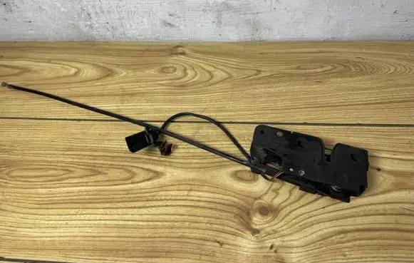 Audi Q7 4L Engine bonnet/hood lock/catch 