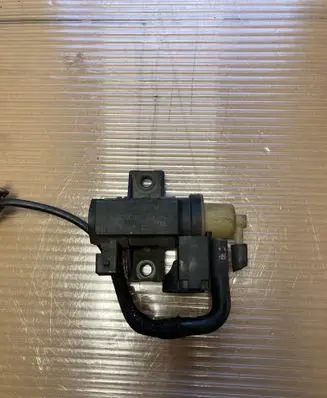 Nissan Qashqai Vacuum valve 8200790180 12T260 70181405