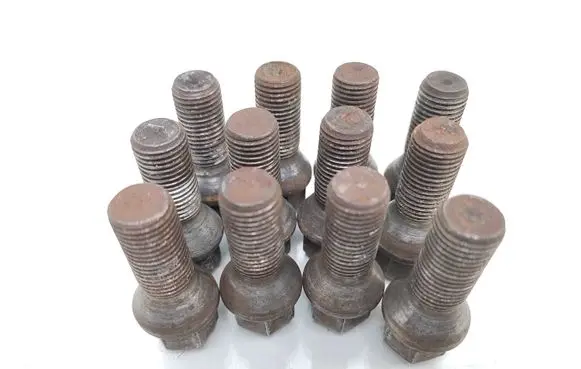 Volkswagen Golf VII Nuts/bolts 
