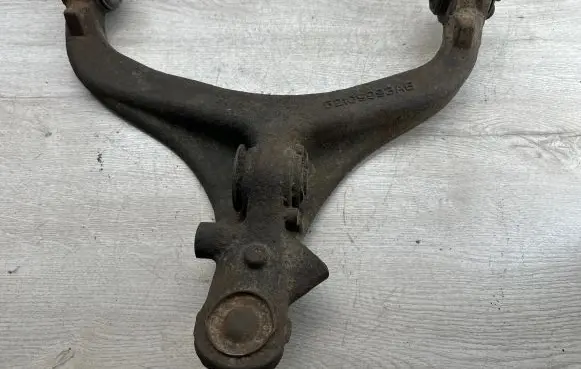 Dodge Nitro Front lower control arm/wishbone 52109993AB