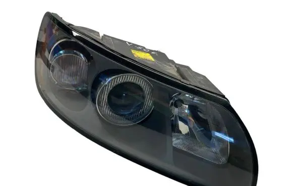 Volvo V50 Headlight/headlamp 30698886 0301198204