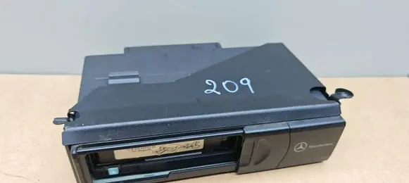 Mercedes-Benz CLK A209 C209 CD/DVD changer A2208274642