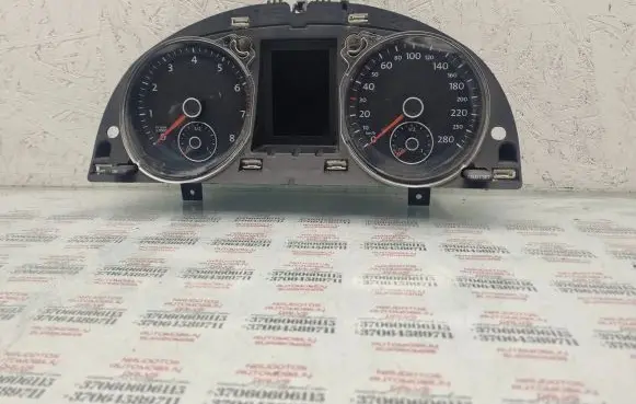 Volkswagen PASSAT B6 Speedometer (instrument cluster) 3C0920871Q