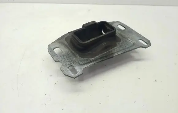 Opel Grandland X Engine mount bracket 9812667680