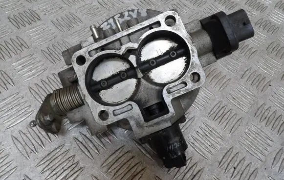Jeep Grand Cherokee Throttle body valve 