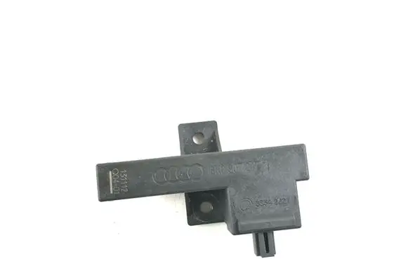 Audi A4 S4 B8 8K Keyless (KESSY) go control unit/module 8K0907247